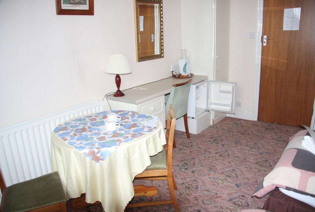 Dove Court Mini Lodge Almondsbury Buitenkant foto