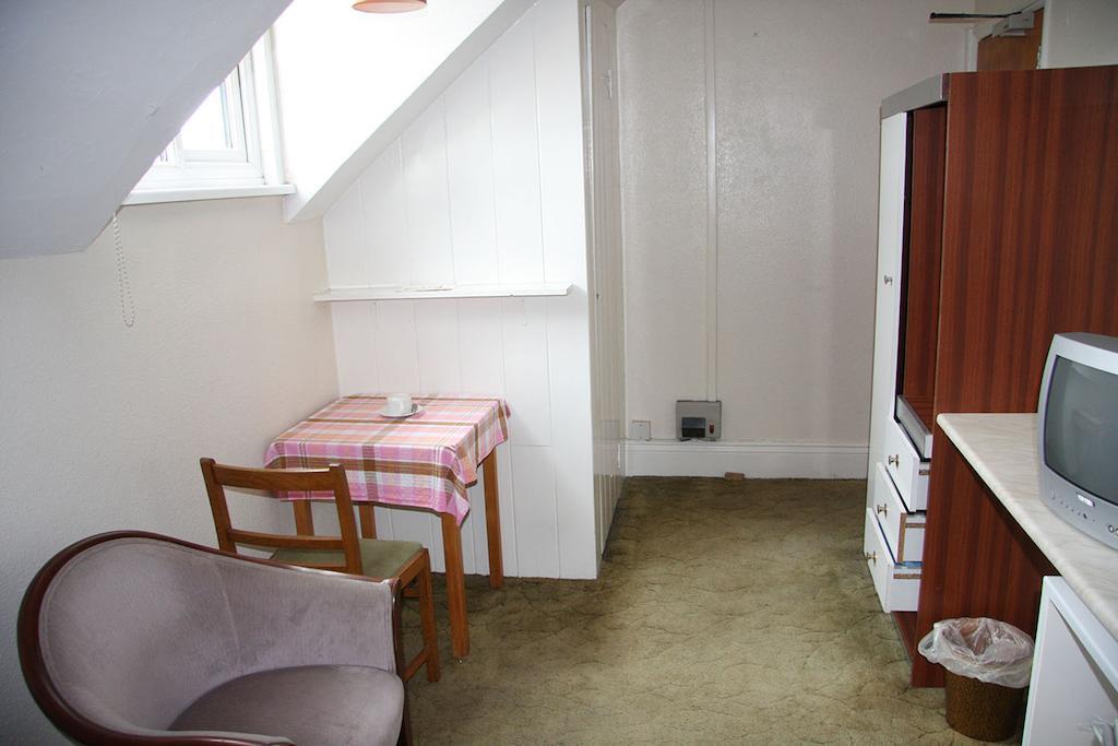 Dove Court Mini Lodge Almondsbury Buitenkant foto